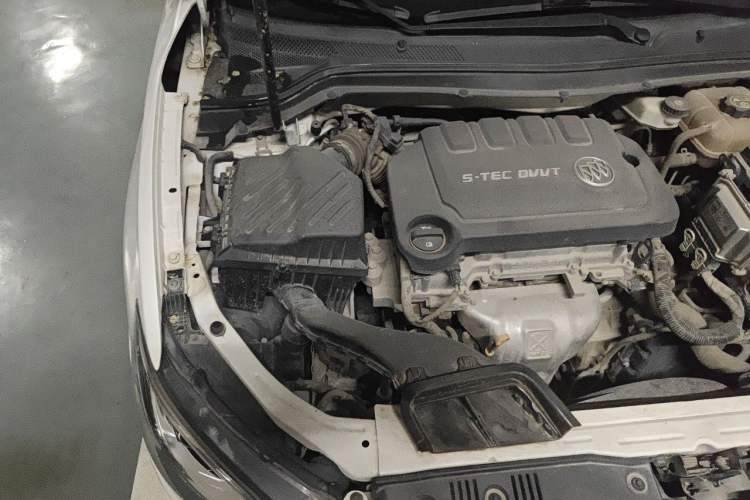 Used Buick GT 2015 15N Automatic Elite Version Engine Bay Right