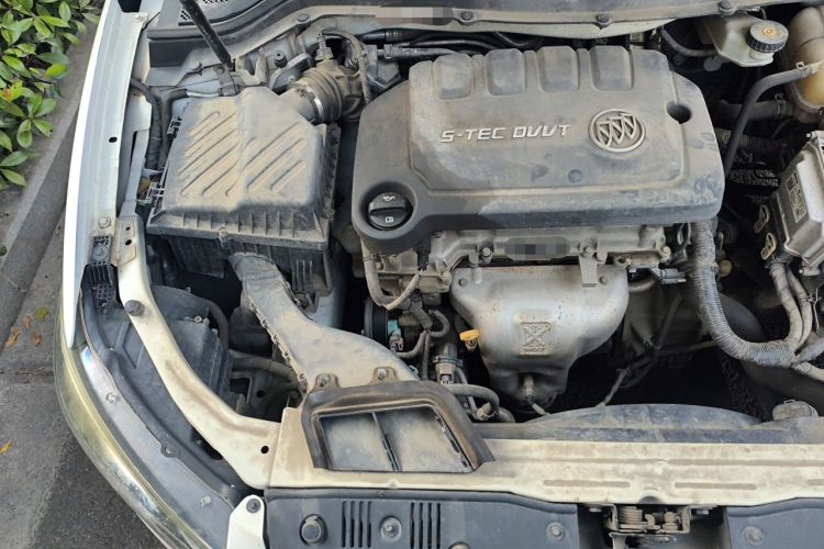 Used Buick GT 2015 15N Manual Elite Edition Engine Bay Right