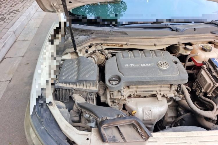 Used Buick GT 2015 15N Automatic Deluxe Edition Engine Bay Right