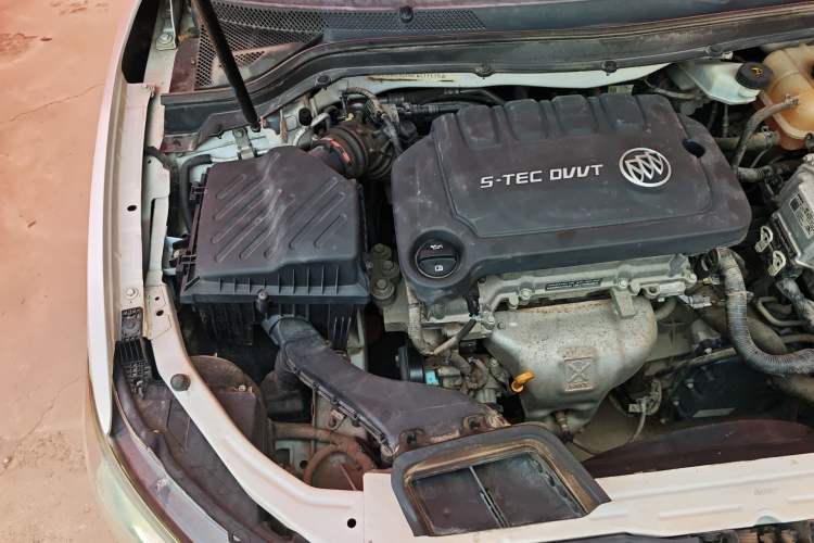 Used Buick GT 2015 15N Automatic Deluxe Edition Engine Bay Right