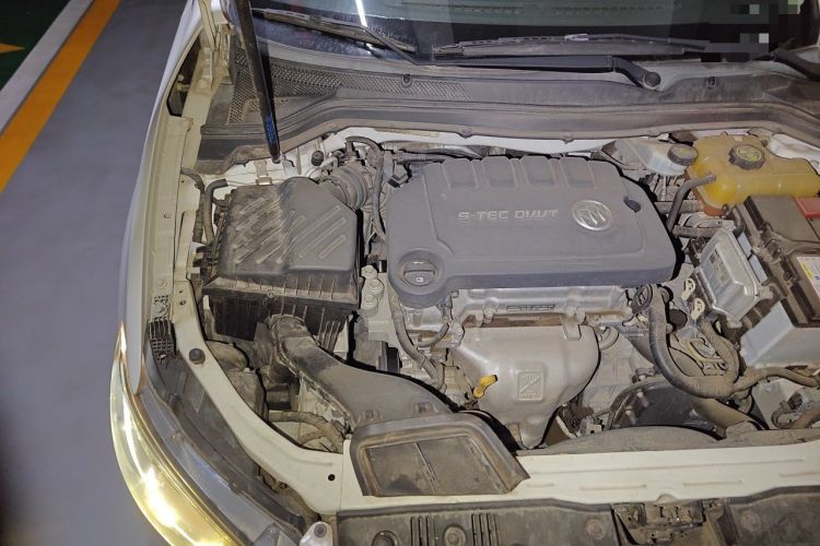 Used Buick GT 2015 15N Automatic Entry-Level Trim Engine Bay Right