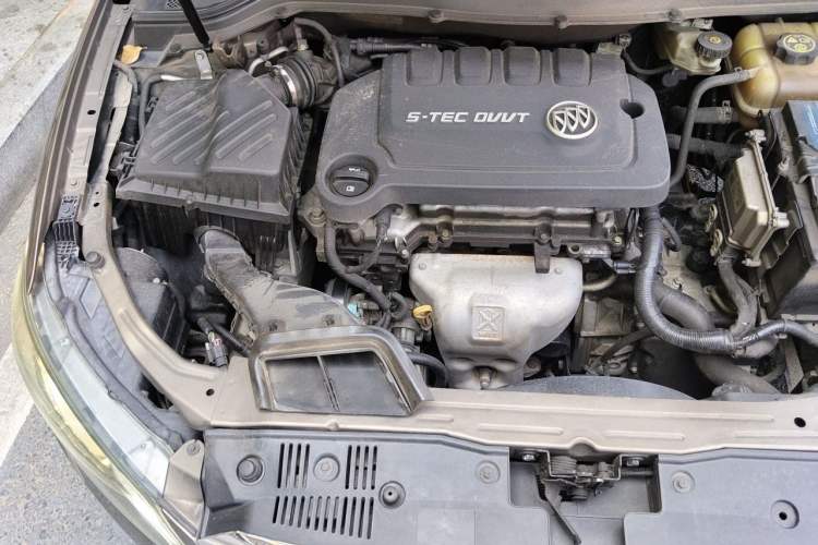 Used Buick GT 2015 15N Automatic Deluxe Edition Engine Bay Right