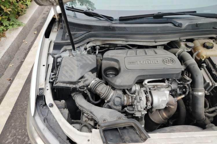 Used Buick GT 2015 18T Dual-Clutch Elite Model Engine Bay Right