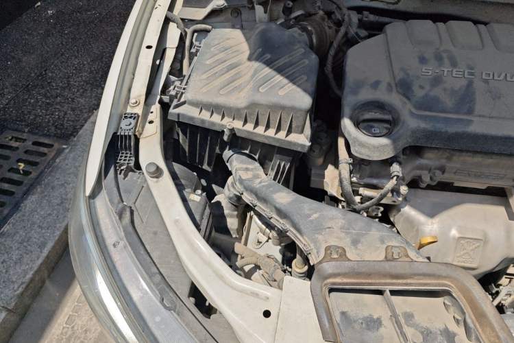 Used Buick GT 2015 15N Automatic Elite Version Engine Bay Right