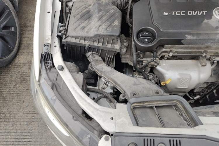 Used Buick GT 2015 15N Automatic Elite Version Engine Bay Right