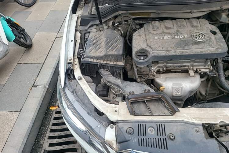 Used Buick GT 2015 15N Manual Entry-Level Trim Engine Bay Right