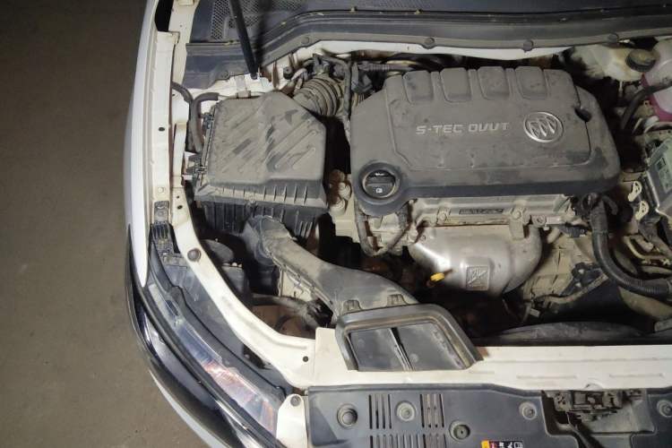 Used Buick GT 2015 15N Automatic Deluxe Edition Engine Bay Right
