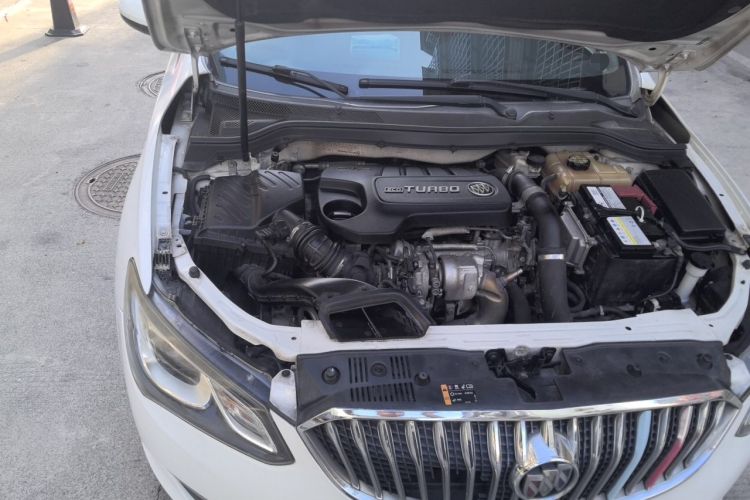Used Buick GT 2015 18T Dual-Clutch Luxury Model Engine Bay Right