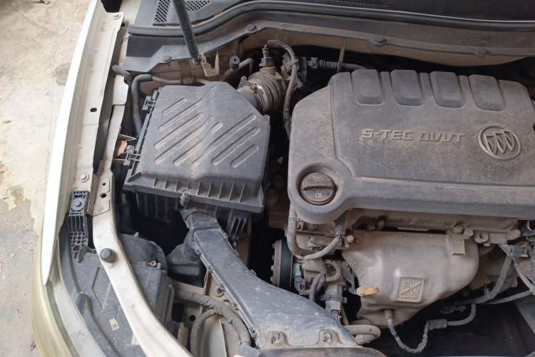 Used Buick GT 2015 15N Manual Elite Edition Engine Bay Right