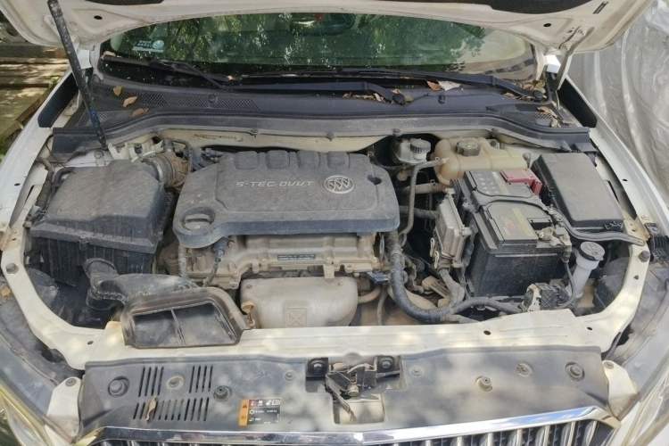 Used Buick GT 2015 15N Manual Elite Edition Engine Bay