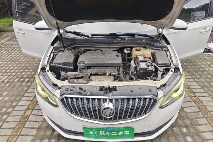 Used Buick GT 2015 15N Automatic Entry-Level Trim Engine Bay
