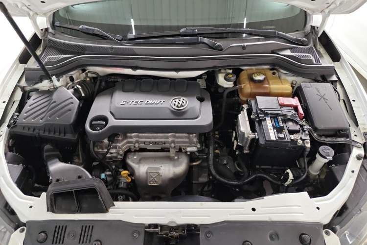 Used Buick GT 2015 15N Automatic Deluxe Edition Engine Bay