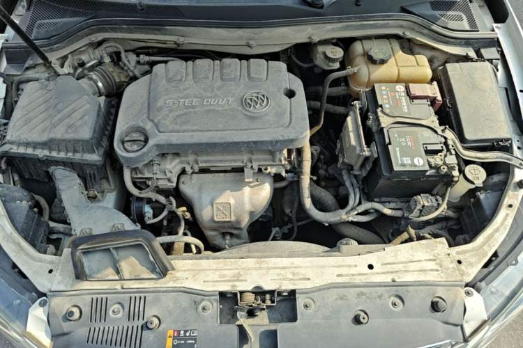 Used Buick GT 2015 15N Manual Elite Edition Engine Bay