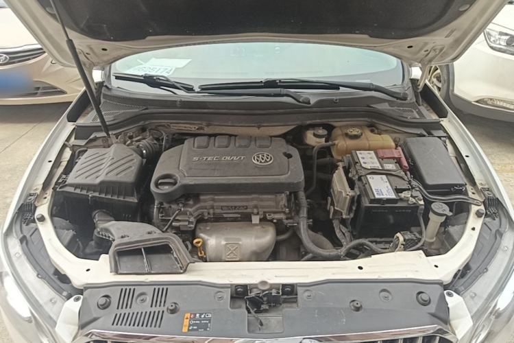 Used Buick GT 2015 15N Automatic Entry-Level Trim Engine Bay