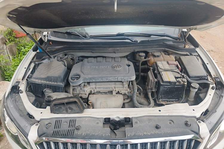 Used Buick GT 2015 15N Automatic Deluxe Edition Engine Bay
