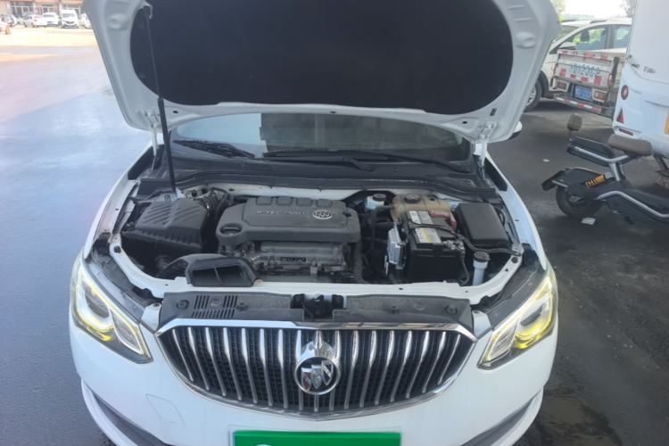 Used Buick GT 2015 15N Automatic Entry-Level Trim Engine Bay