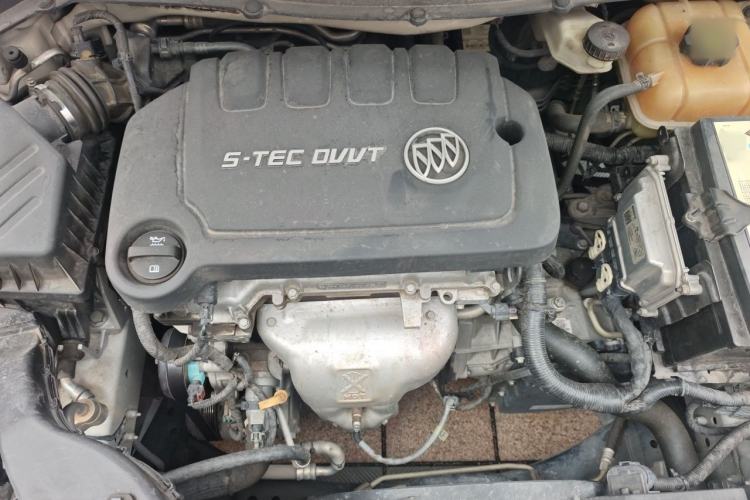 Used Buick GT 2015 15N Automatic Deluxe Edition Engine Bay