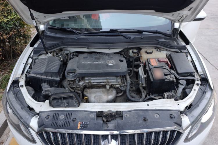 Used Buick GT 2015 15N Automatic Deluxe Edition Engine Bay