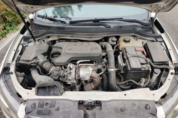 Used Buick GT 2015 18T Dual-Clutch Elite Model Engine Bay
