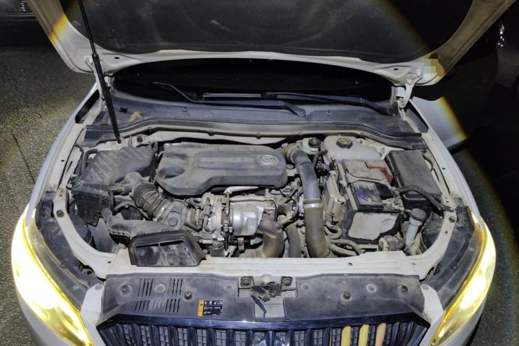 Used Buick GT 2015 18T Dual-Clutch Luxury Model Engine Bay