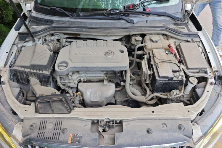 Used Buick GT 2015 15N Automatic Entry-Level Trim Engine Bay