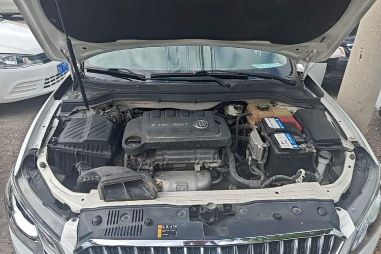 Used Buick GT 2015 15N Automatic Entry-Level Trim Engine Bay