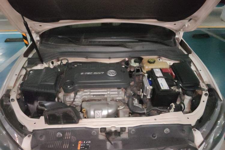 Used Buick GT 2015 15N Automatic Entry-Level Trim Engine Bay