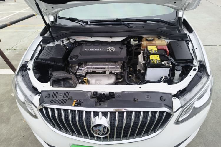 Used Buick GT 2015 15N Automatic Entry-Level Trim Engine Bay