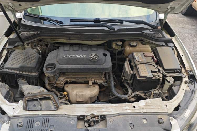 Used Buick GT 2015 15N Automatic Deluxe Edition Engine Bay