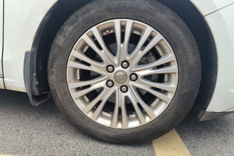 Used Buick GT 2015 15N Automatic Deluxe Edition Exterior 1