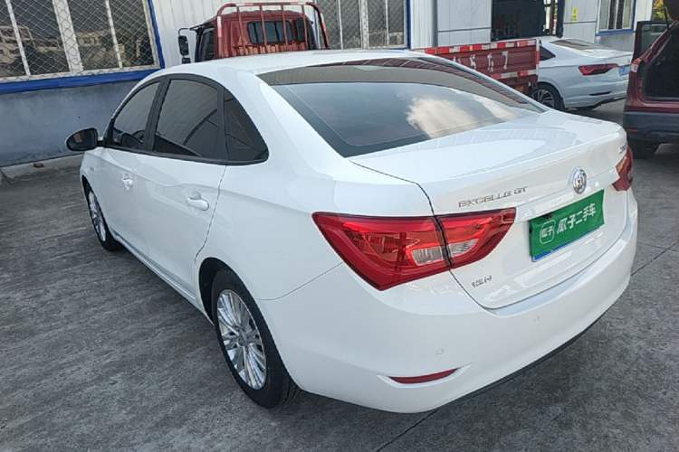 Used Buick GT 2015 15N Automatic Elite Version Exterior 2