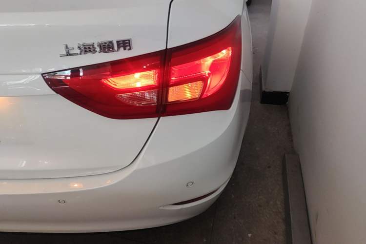 Used Buick GT 2015 15N Automatic Elite Version Exterior 3