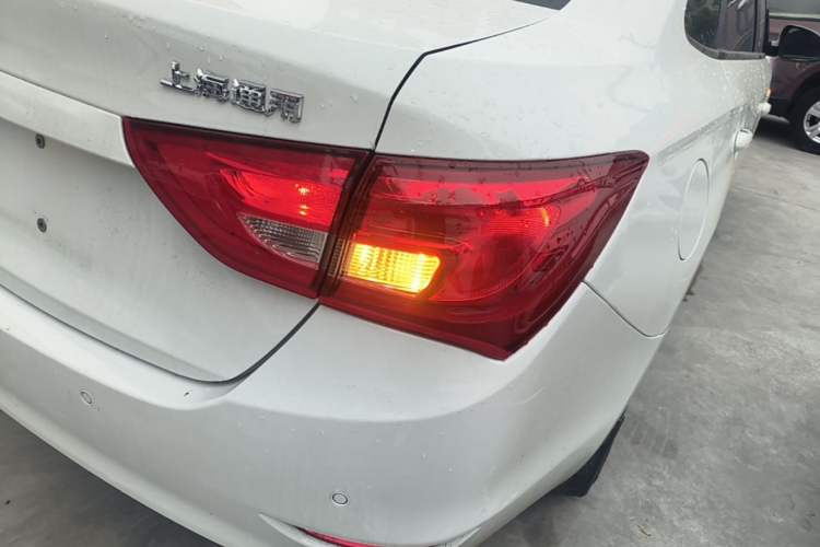 Used Buick GT 2015 15N Automatic Elite Version Exterior 3