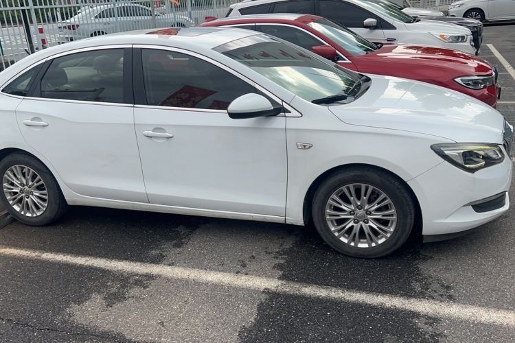 Used Buick GT 2015 18T Dual-Clutch Elite Model Exterior 3
