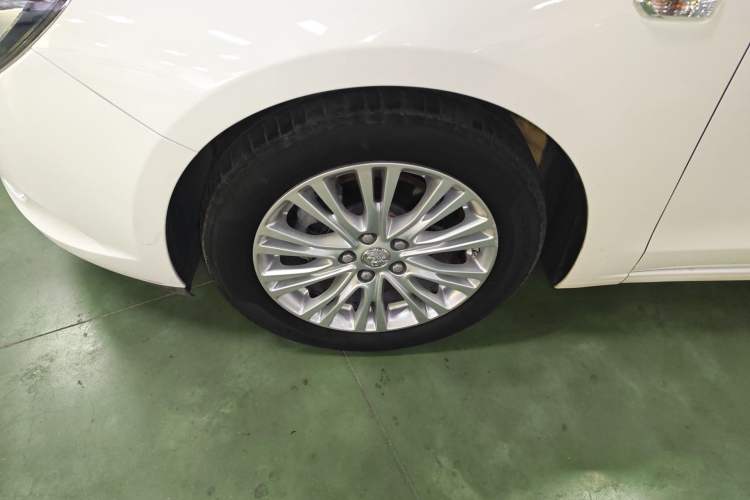 Used Buick GT 2015 15N Automatic Deluxe Edition Exterior 4