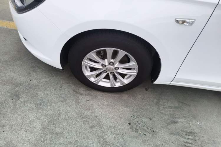 Used Buick GT 2015 15N Automatic Entry-Level Trim Exterior 4