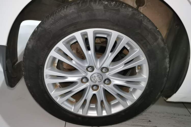 Used Buick GT 2015 15N Automatic Deluxe Edition Exterior 5