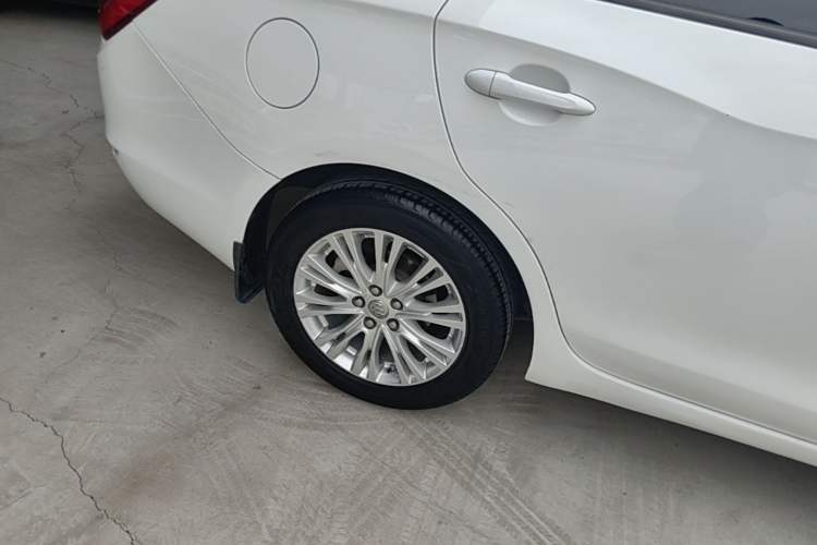 Used Buick GT 2015 15N Automatic Deluxe Edition Exterior 5