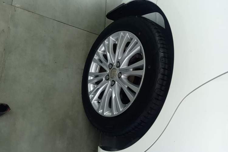 Used Buick GT 2015 15N Automatic Deluxe Edition Exterior 5