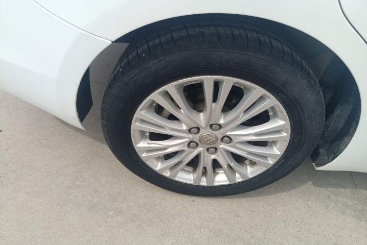 Used Buick GT 2015 15N Manual Elite Edition Exterior 5