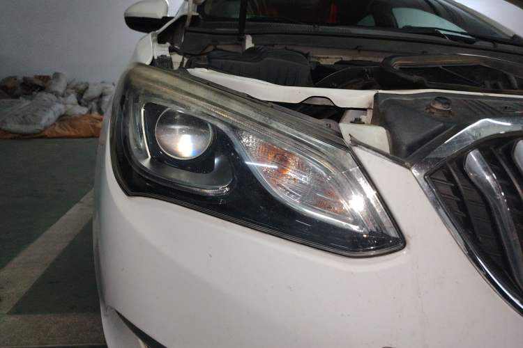 Used Buick GT 2015 15N Automatic Elite Version Exterior 6
