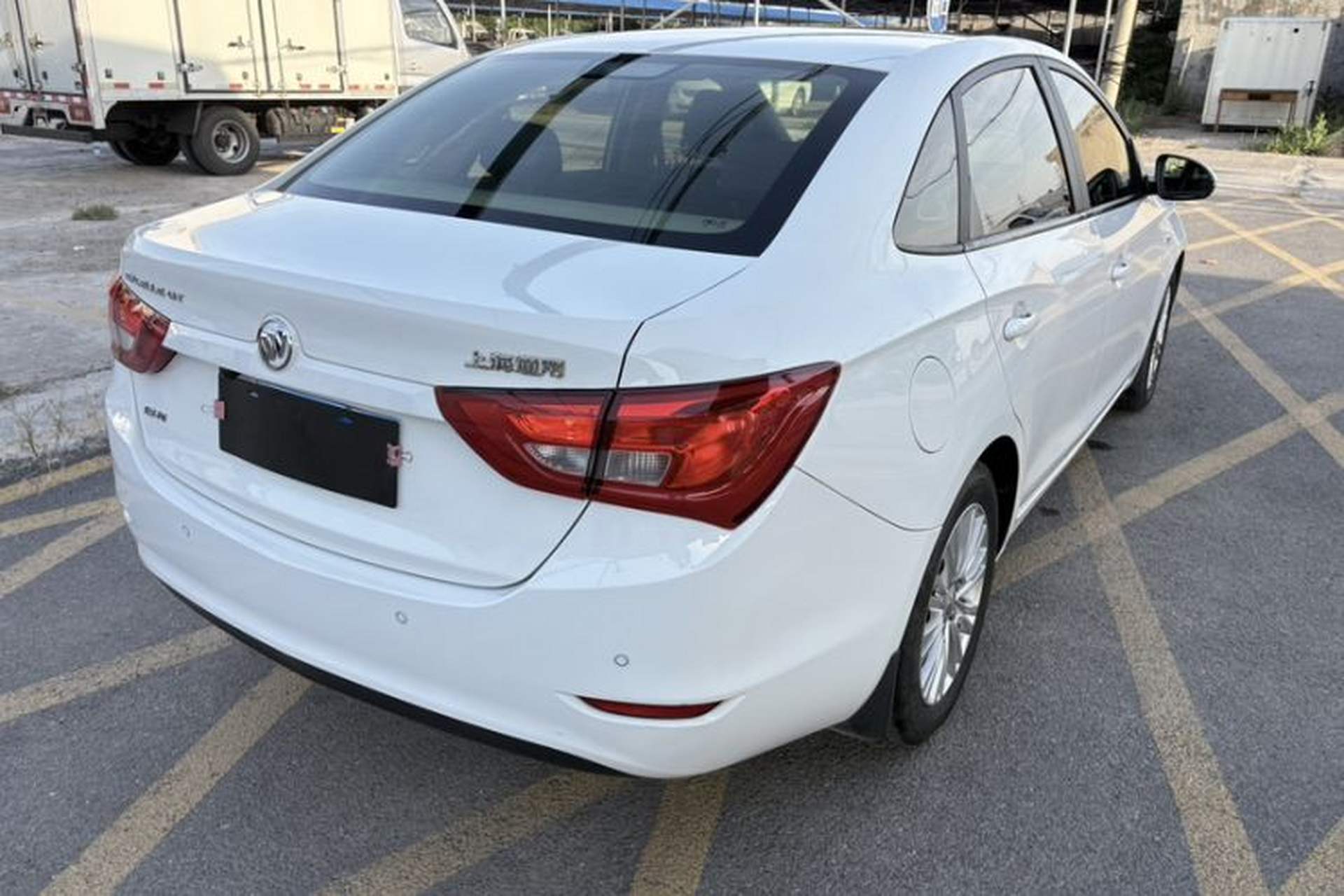 Used Buick GT 2015 15N Automatic Elite Version Exterior 7