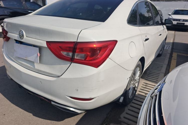 Used Buick GT 2015 15N Automatic Elite Version Exterior 7