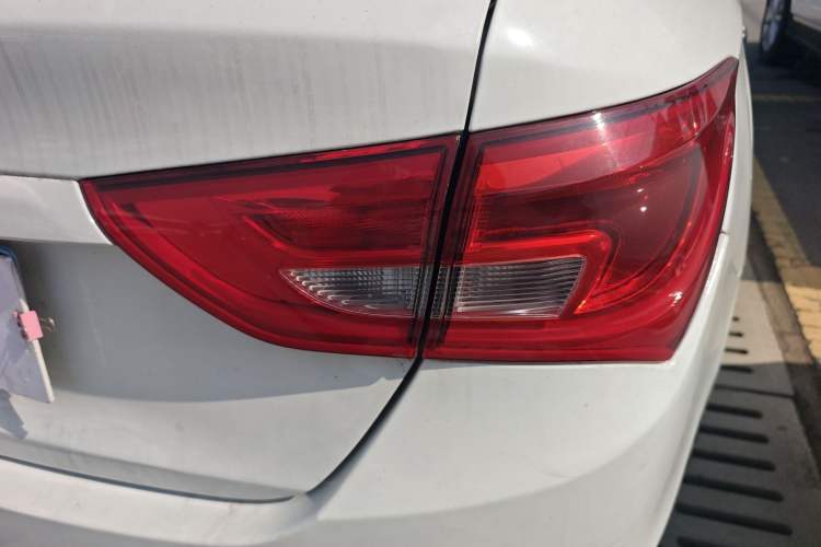Used Buick GT 2015 15N Automatic Elite Version Exterior 9