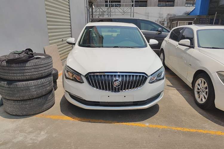 Used Buick GT 2015 15N Manual Entry-Level Trim Front