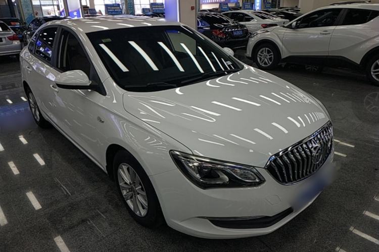 Used Buick GT 2015 15N Automatic Entry-Level Trim Front Right 45 Deg