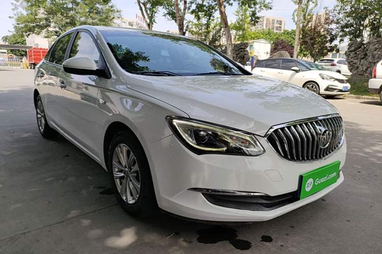 Used Buick GT 2015 15N Manual Entry-Level Trim Front Right 45 Deg
