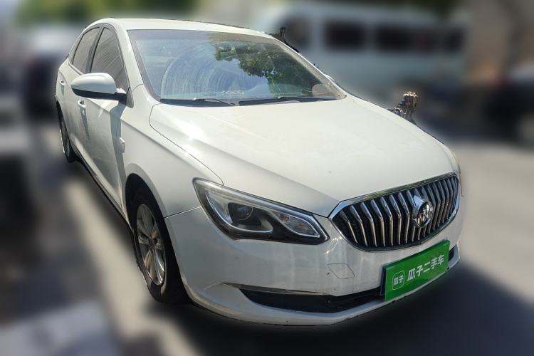 Used Buick GT 2015 15N Automatic Entry-Level Trim Front Right 45 Deg
