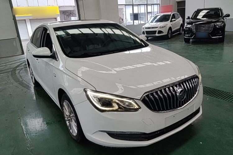 Used Buick GT 2015 15N Automatic Elite Version Front Right 45 Deg