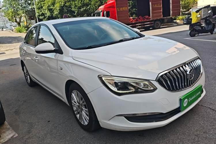 Used Buick GT 2015 15N Automatic Elite Version Front Right 45 Deg